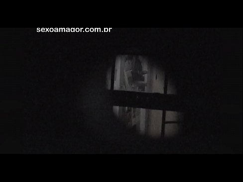 ❤️ Бландзінка таемна здымаецца на відэа з суседскага вуаерыста, схаванага за пустымі цэгламі Шлюхі на be.superpornpics.ru ﹏